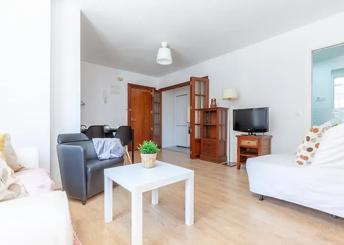Apartamento Luminoso Y Acogedor En Sevilla. A/C.